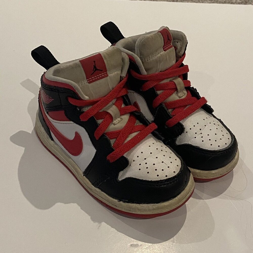 Nike Air Jordan 1‎ Mid TD 'White Very Berry'  640735-016  Toddler Size 7C
